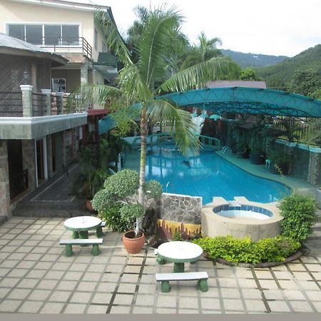 Villa Khristalene Batangas Esterno foto